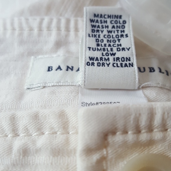 Banana Republic💙 Cream Color Cotton Capri Pants - Picture 5 of 5